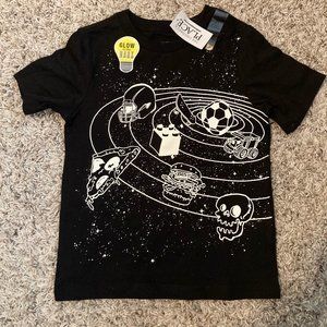 NWT THE CHILDREN'S PLACE T-SHIRT GLOW IN THE DARK